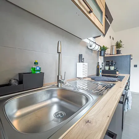 Rathausblick - moderne Mit 2 Schlafzimmern, Kueche, Bad, Waschmaschine & Trockner Mitten In Der Innenstadt