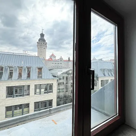 Rathausblick - moderne Mit 2 Schlafzimmern, Kueche, Bad, Waschmaschine & Trockner Mitten In Der Innenstadt Lägenhet *