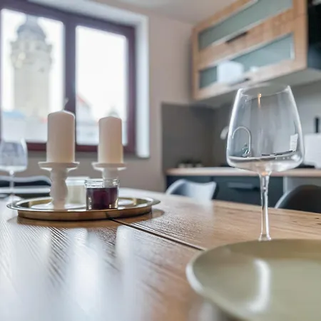 Rathausblick - moderne Mit 2 Schlafzimmern, Kueche, Bad, Waschmaschine & Trockner Mitten In Der Innenstadt Lipsia