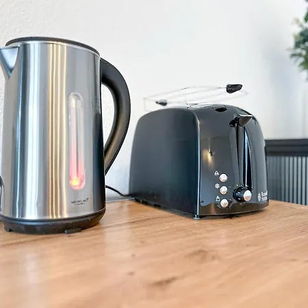 Appartamento Rathausblick - moderne Mit 2 Schlafzimmern, Kueche, Bad, Waschmaschine & Trockner Mitten In Der Innenstadt *