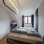 Апартаменты Rathausblick - moderne Mit 2 Schlafzimmern, Kueche, Bad, Waschmaschine & Trockner Mitten In Der Innenstadt Лейпциг
