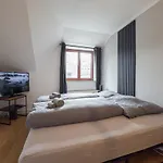 Rathausblick - moderne Mit 2 Schlafzimmern, Kueche, Bad, Waschmaschine & Trockner Mitten In Der Innenstadt