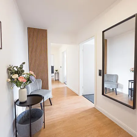 דירה Rathausblick - moderne Mit 2 Schlafzimmern, Kueche, Bad, Waschmaschine & Trockner Mitten In Der Innenstadt לייפציג