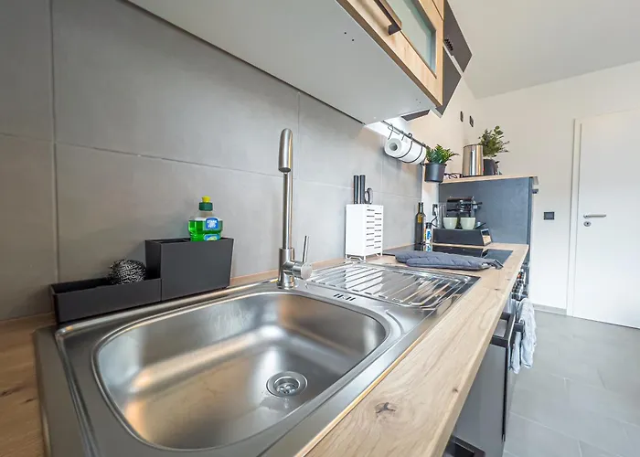 Rathausblick - moderne Mit 2 Schlafzimmern, Kueche, Bad, Waschmaschine & Trockner Mitten In Der Innenstadt