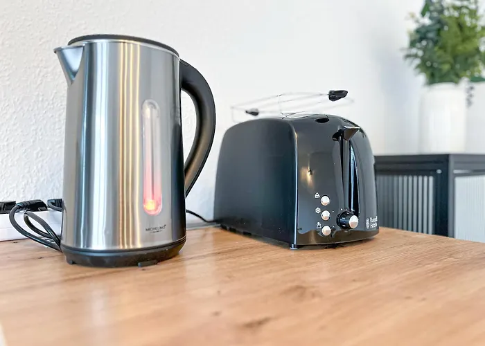 Apartment Rathausblick - moderne Mit 2 Schlafzimmern, Kueche, Bad, Waschmaschine & Trockner Mitten In Der Innenstadt *